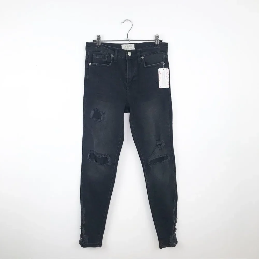 NWT‎ free people super distressed skinny ankle jean